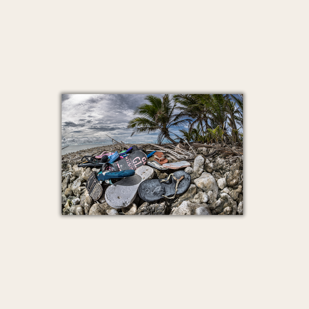 Plastik Island 3.0 (Leinwandprint 60x90cm)