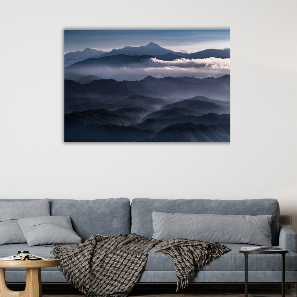 Neblige Berge (Leinwandprint 60x90cm)